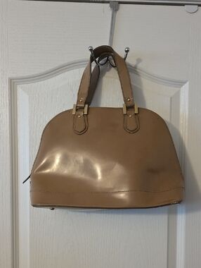 ALBERTA DICANIO CLASSIC TAN DOME SATCHEL BAG